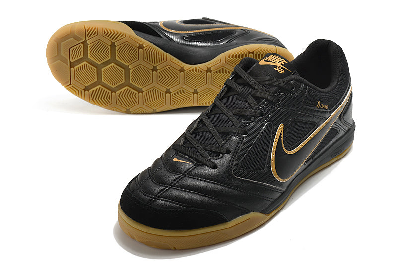 NIKE SUPREME x SB GATO - FUTSAL