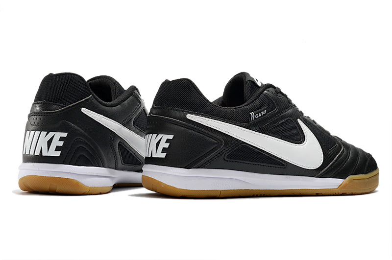 NIKE SUPREME x SB GATO - FUTSAL