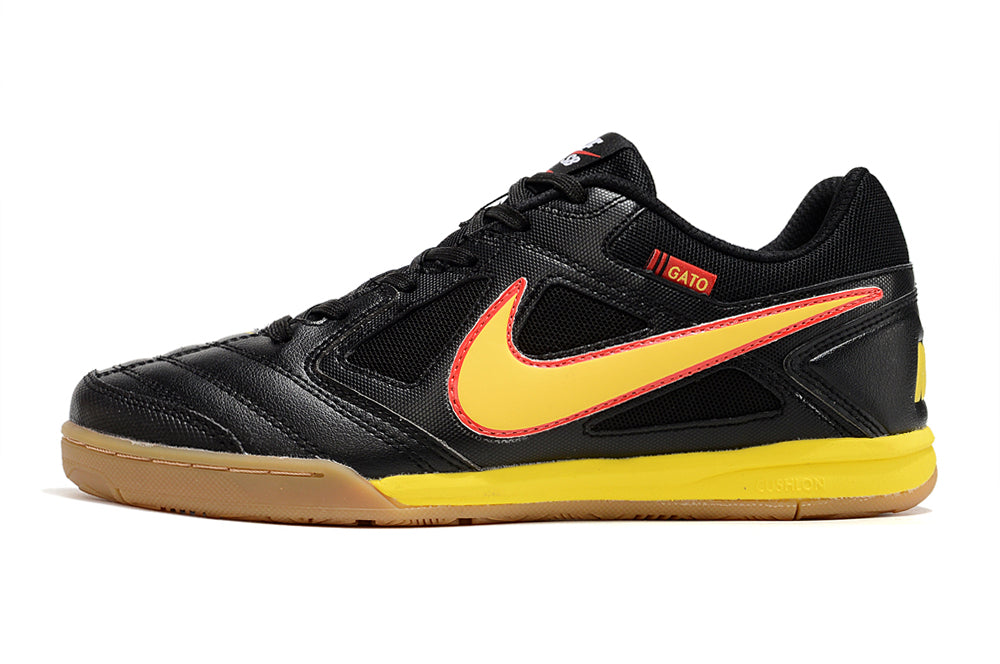 NIKE SUPREME x SB GATO - FUTSAL
