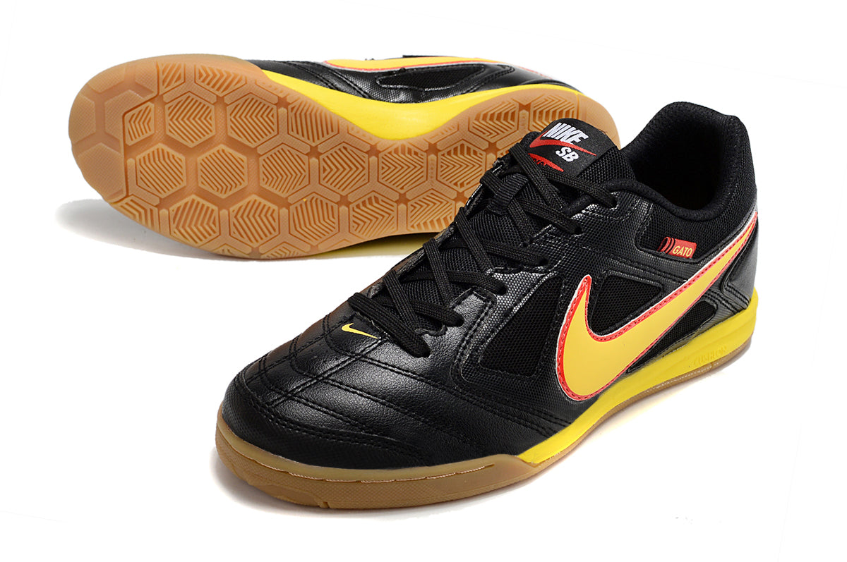 NIKE SUPREME x SB GATO - FUTSAL