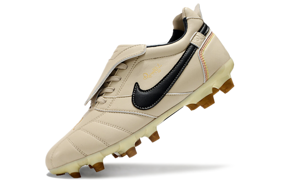 NIKE TIEMPO LEGEND R10 - CAMPO