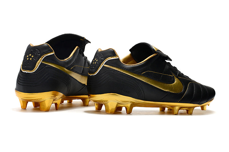 NIKE TIEMPO LEGEND 7 R10 - CAMPO