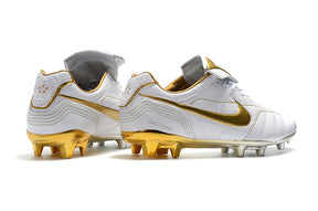 NIKE TIEMPO LEGEND 7 R10 - CAMPO