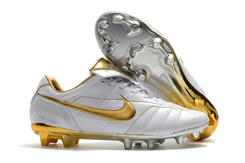 NIKE TIEMPO LEGEND 7 R10 - CAMPO