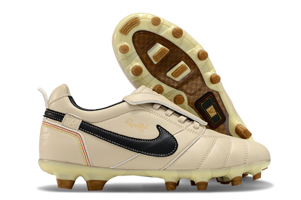 NIKE TIEMPO LEGEND R10 - CAMPO