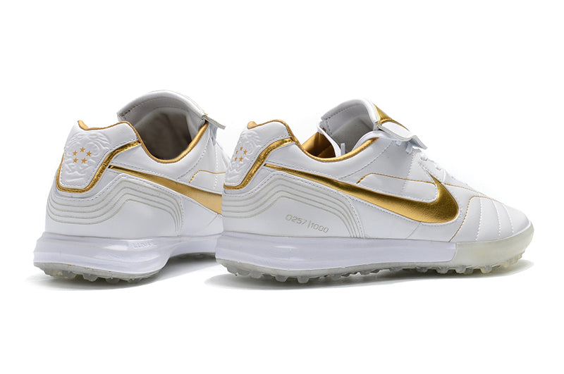 NIKE TIEMPO LEGEND 7 R10 - SOCIETY