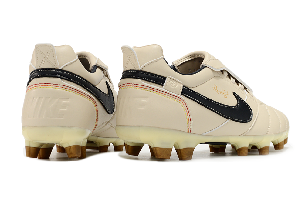 NIKE TIEMPO LEGEND R10 - CAMPO